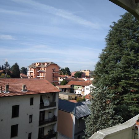 Spazioso Appartamento Parabiago Buitenkant foto