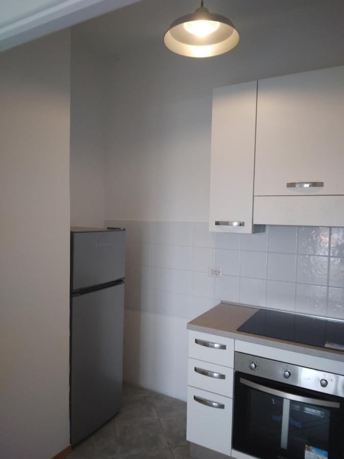 Spazioso Appartamento Parabiago Buitenkant foto